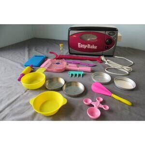 Hasbro Easy Bake Oven 2003 Model 65540 Pink Tested Works Accessories